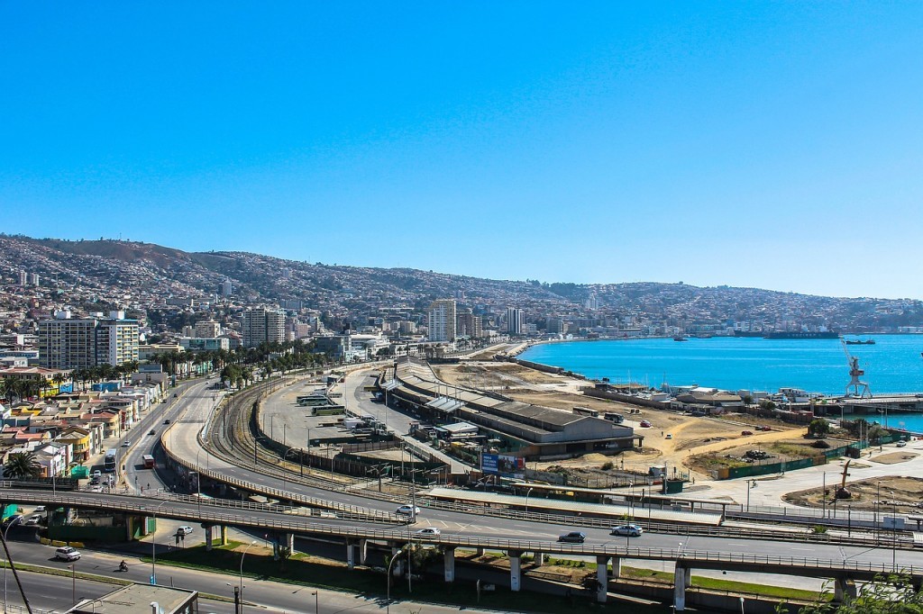 チリの世界遺産：バルパライソの海港都市の歴史的街並み