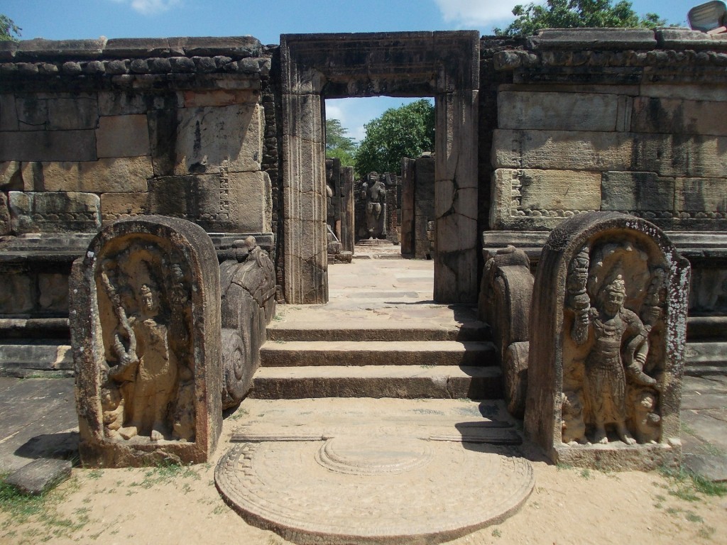 スリランカの世界遺産：古代都市ポロンナルワ